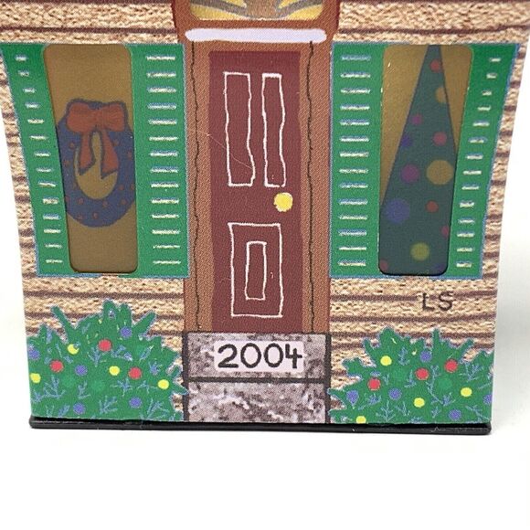 Hallmark Christmas Ornament 2004 New Home Special Lighting Effect Tin - Picture 2 of 8